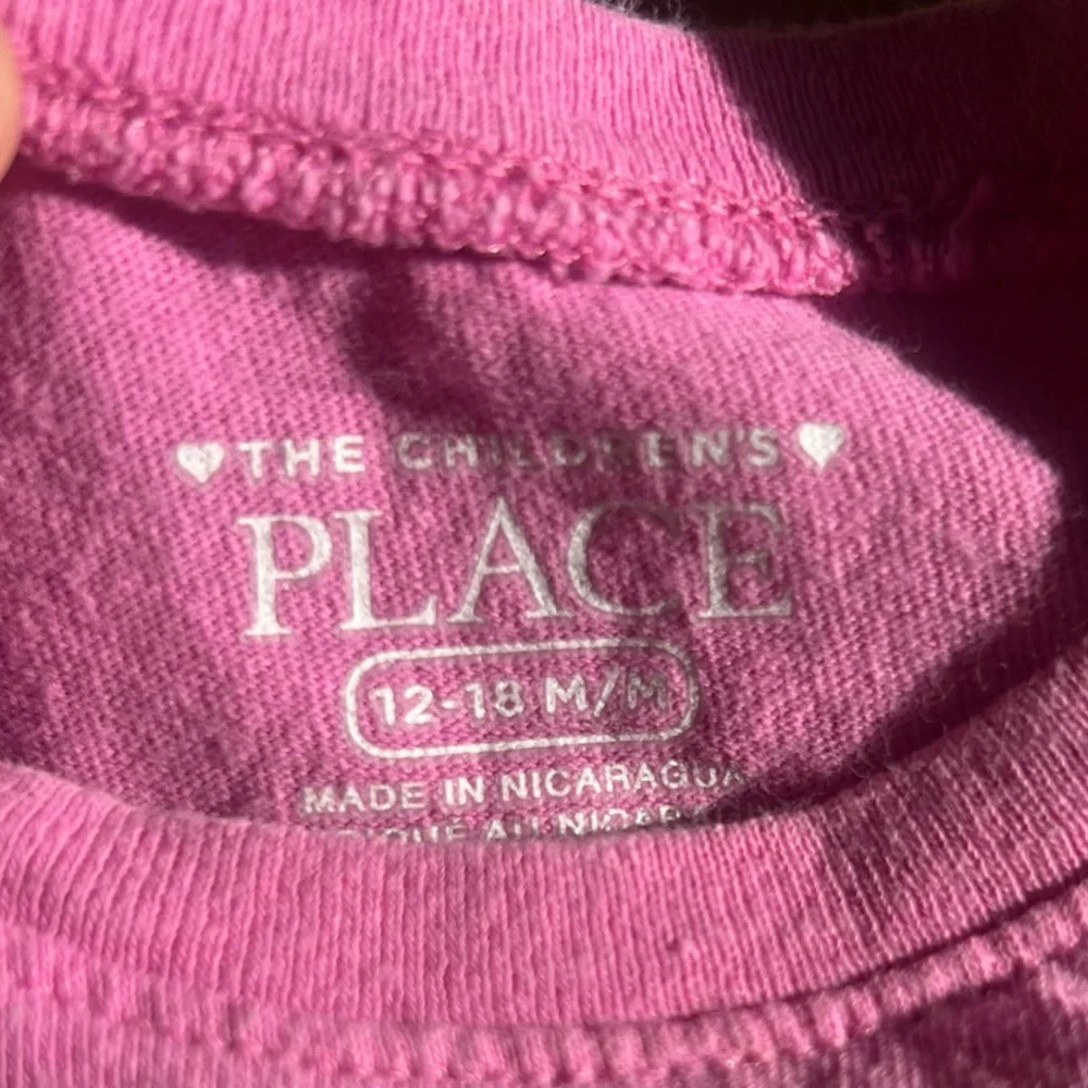 🦜🩷THE CHILDREN’S PLACE PAROT PINK TEE🩷🦜